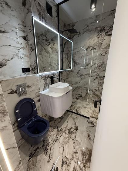 Apartament cu 4 camere decomandat în Central