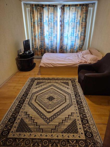Apartament cu 2 camere semidecomandat în Griviței