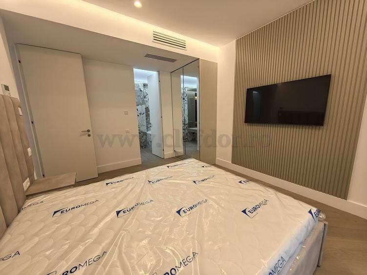 Apartament cu 3 camere decomandat, mobilat în Iancu Nicolae