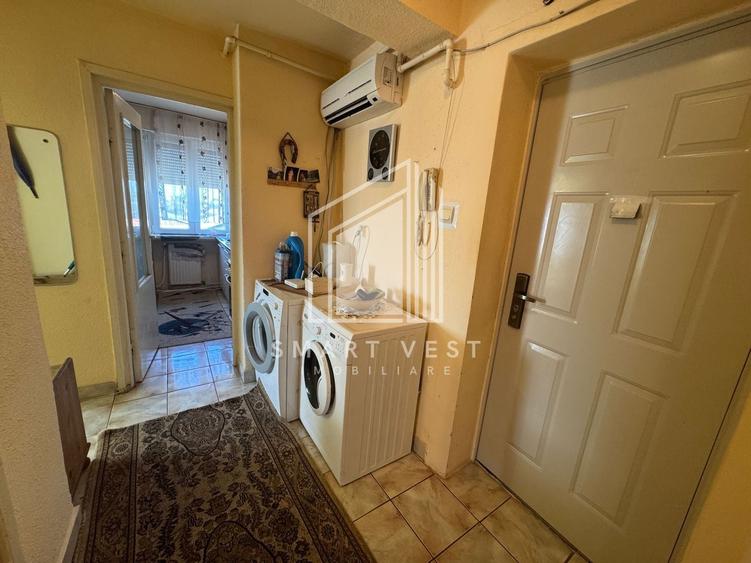 Apartament cu 2 camere decomandat, mobilat în Botizului