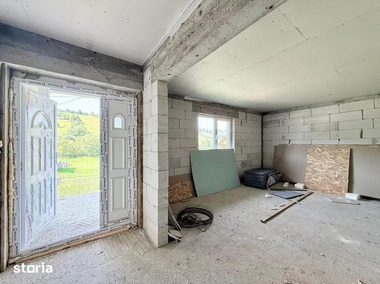 Casă cu 4 camere cu Teren 1200 Mp în Breaza