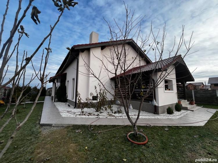 Casă cu 6 camere cu Teren 808 Mp în Moșnița Nouă