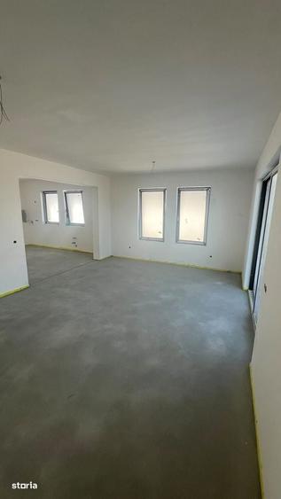 Casă cu 3 camere cu Teren 500 Mp în Central