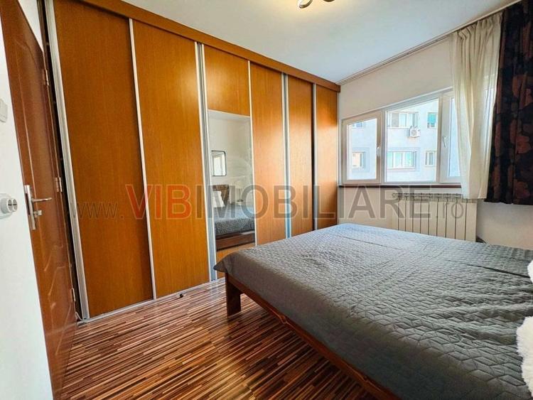 Apartament cu 2 camere decomandat în Victoriei