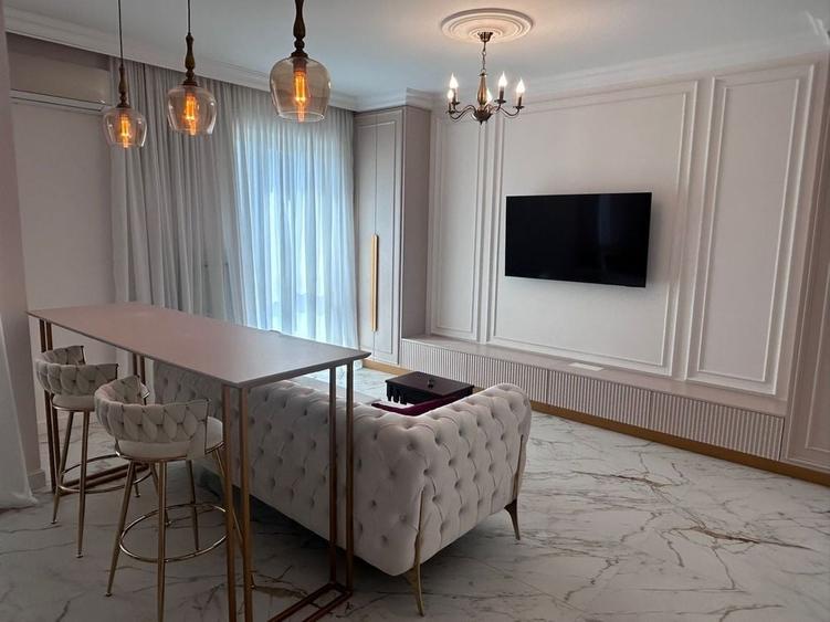 Apartament cu 2 camere decomandat în Calea București