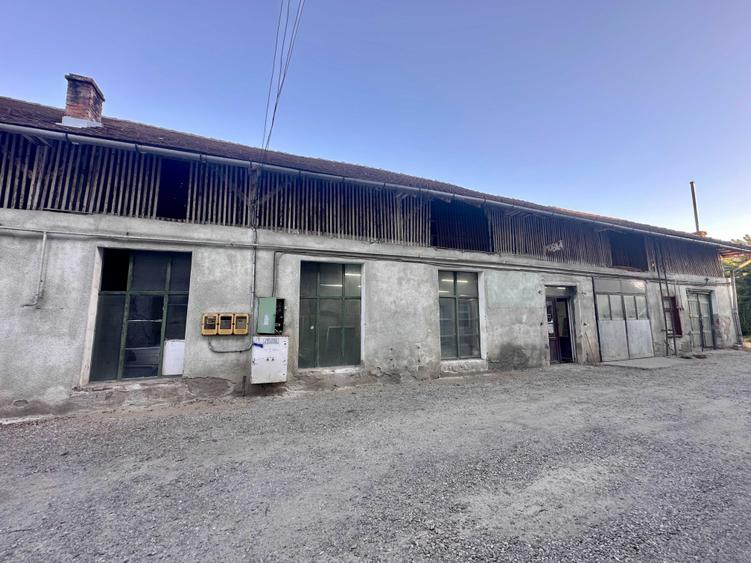 Spațiu comercial, de 225 mp, în Central