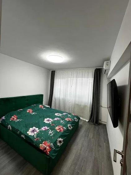 Apartament cu 3 camere decomandat, mobilat în Drumul Taberei