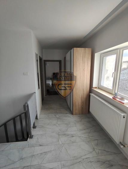 Casă individuală cu 3 camere cu Canalizare în Tomis II