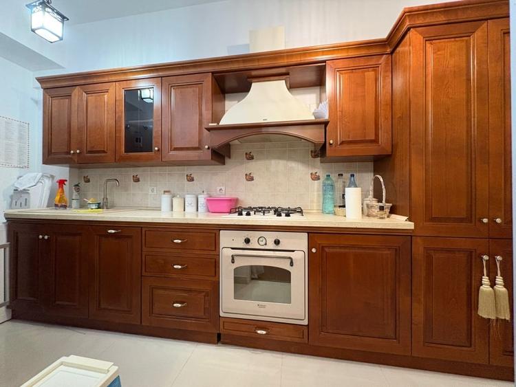 Apartament cu 3 camere decomandat, mobilat în Prelungirea Ghencea