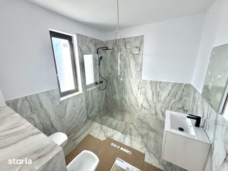 Casă cu 4 camere cu Teren 500 Mp în Valea Lupului