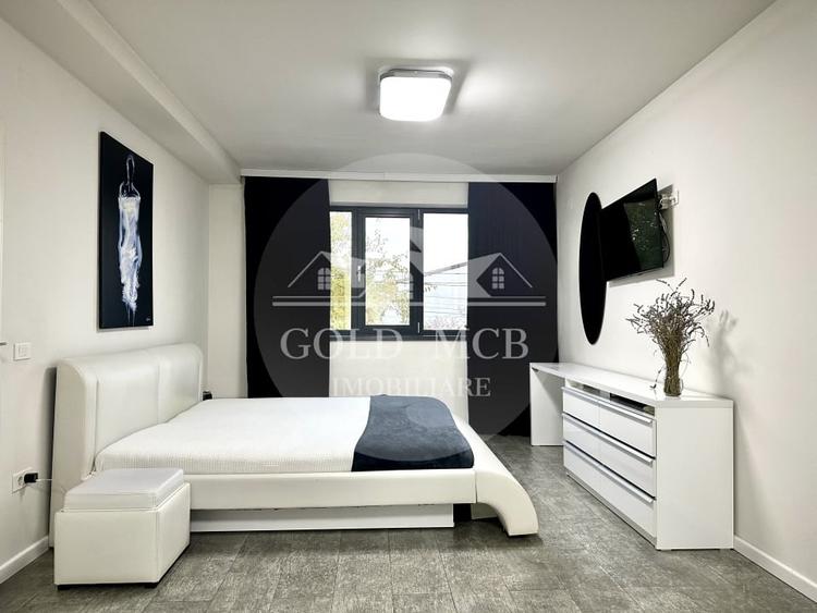 Casă individuală cu 5 camere cu Canalizare în Andronache