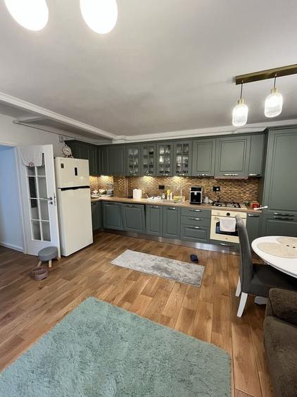 Apartament cu 3 camere decomandat în Militari