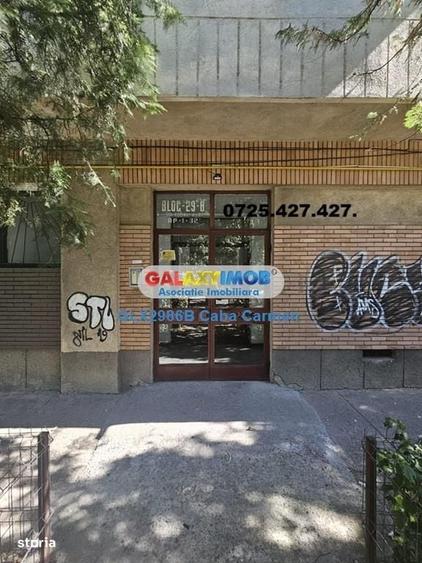 Apartament cu 3 camere decomandat în Bănești