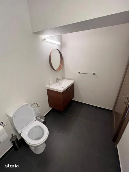 Apartament cu 4 camere semidecomandat în Unirii
