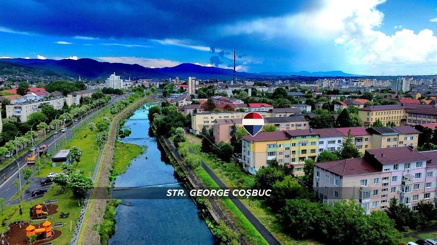 Apartament cu 2 camere decomandat în Central
