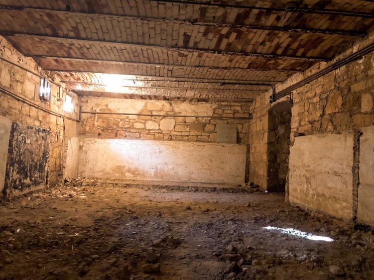 Spațiu comercial, de 241 mp, în Horea
