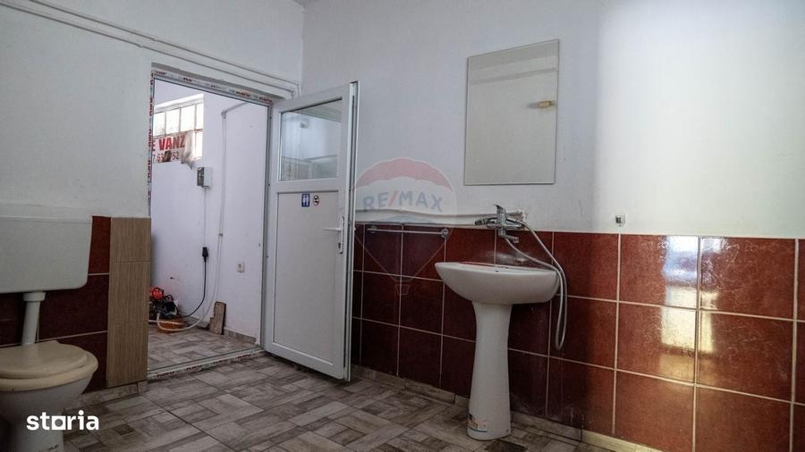 Spațiu comercial, de 150 mp, în Ungureni