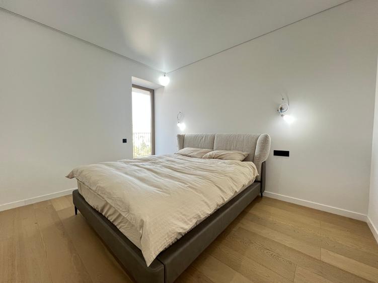 Apartament cu 3 camere decomandat în Aviației