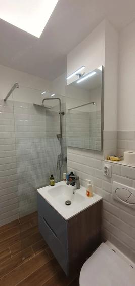 Apartament cu 2 camere decomandat în Micro 3