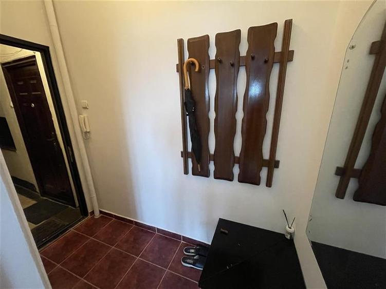 Apartament cu 2 camere semidecomandat în Unirii