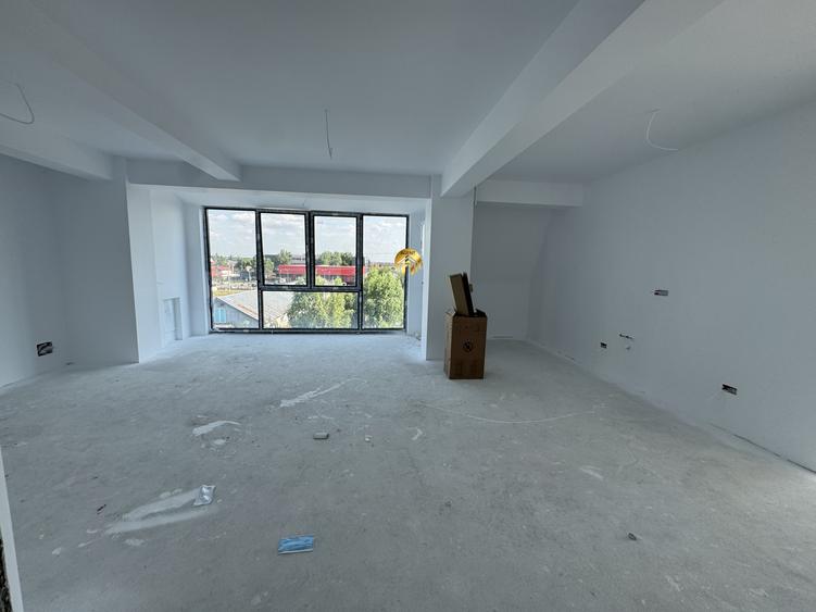 Apartament cu 4 camere în Otopeni