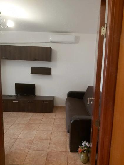 Apartament cu 2 camere decomandat în Drumul Taberei