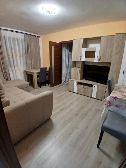 Apartament cu 2 camere semidecomandat în Central