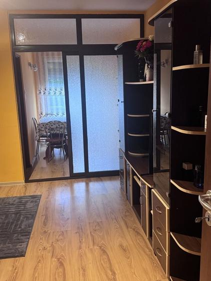 Apartament cu 2 camere decomandat în Craiovei