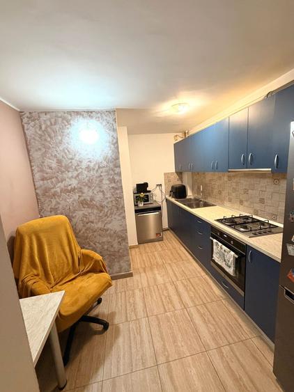 Apartament cu 2 camere decomandat, mobilat în Dacia