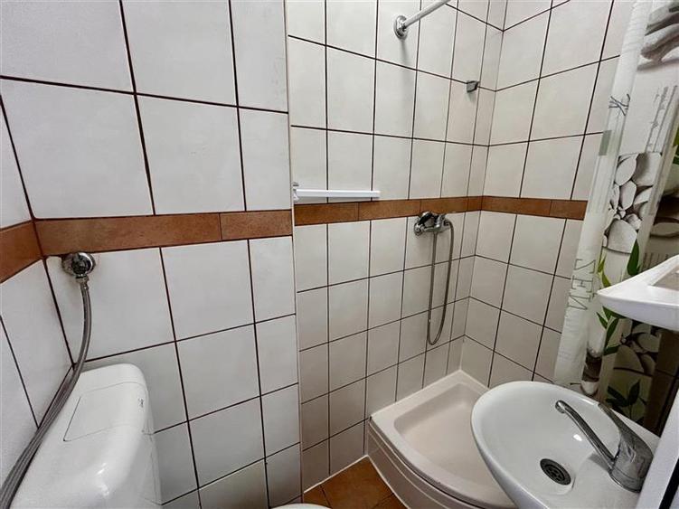 Garsonieră nedecomandată, mobilată în Central