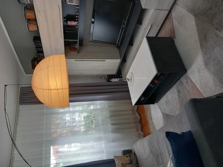 Apartament cu 3 camere decomandat în Lenin