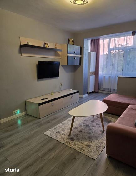 Apartament cu 2 camere decomandat în Tomis III