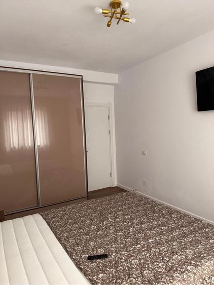 Apartament cu 3 camere decomandat în Morilor