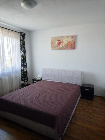 Apartament cu 2 camere decomandat în Spitalului