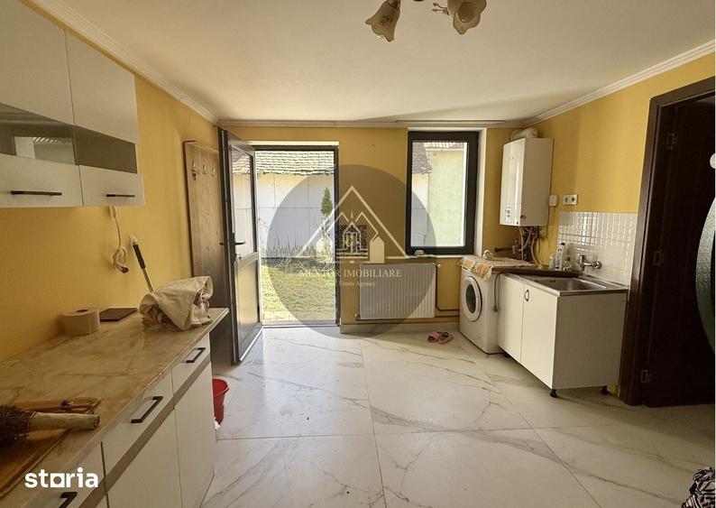 Casă cu 3 camere cu Teren 1343 Mp în Moșna