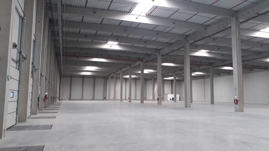 Spațiu industrial, de 1,200 mp, în Nord