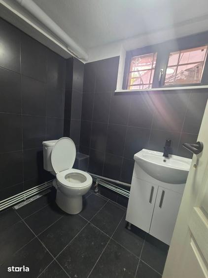 Apartament cu 2 camere semidecomandat în Tractorul