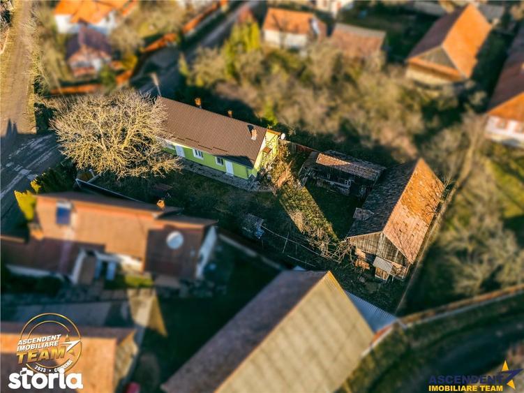 Casă cu 2 camere cu Teren 656 Mp în Brețcu