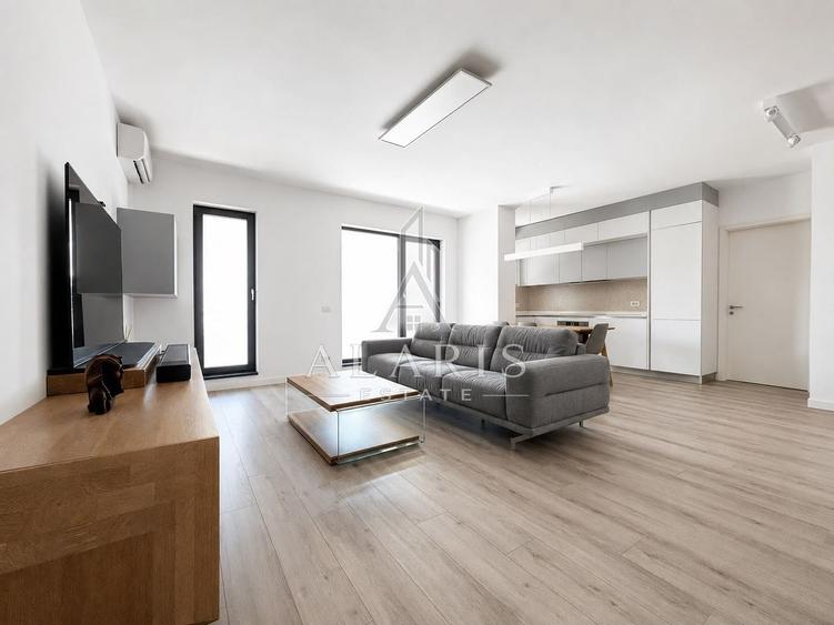 Apartament cu 3 camere semidecomandat, mobilat în Take Ionescu
