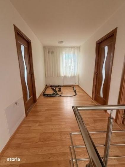 Casă cu 3 camere cu Teren 547 Mp în Brazi