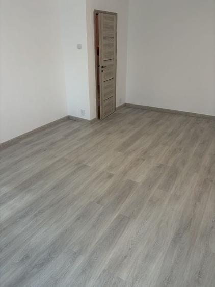 Garsonieră decomandată în Vitan
