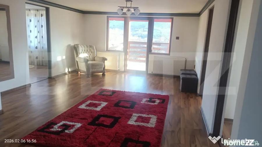 Casă cu 5 camere cu Teren 800 Mp în Central
