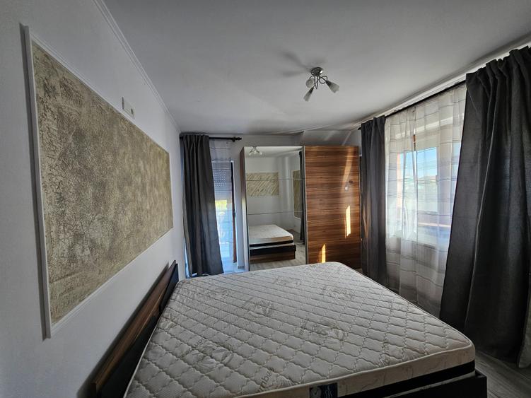 Duplex cu 5 camere cu Canalizare în Dumbrăvița