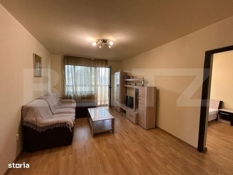 Apartament cu 3 camere semidecomandat în Ciupercenii Noi