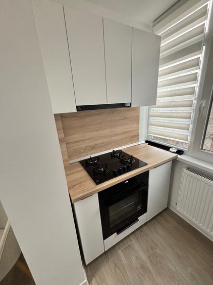 Apartament cu 2 camere decomandat în Micro 17