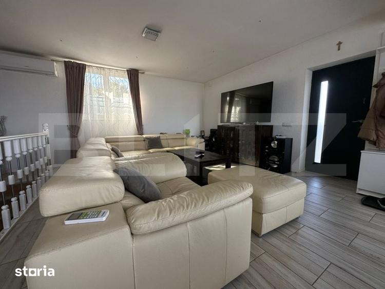 Casă cu 4 camere cu Teren 1660 Mp în Vulcan