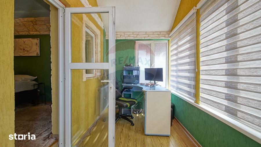 Casă cu 3 camere cu Teren 100 Mp în Central
