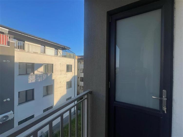 Apartament cu 2 camere decomandat, mobilat în Aeroport