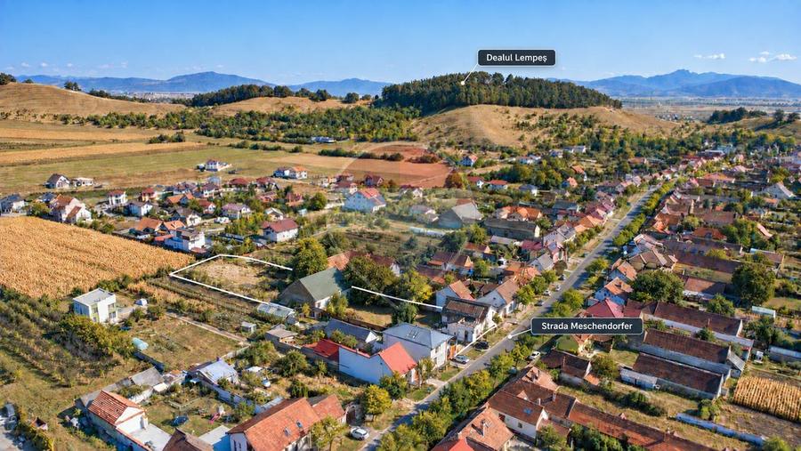 Casă individuală cu 6 camere cu Teren 3115 Mp în Sânpetru