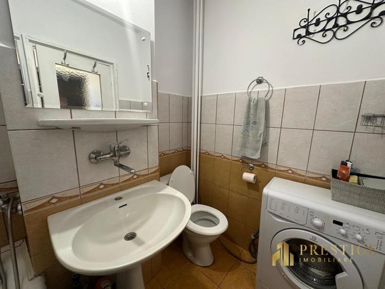 Garsonieră decomandată, mobilată în Central